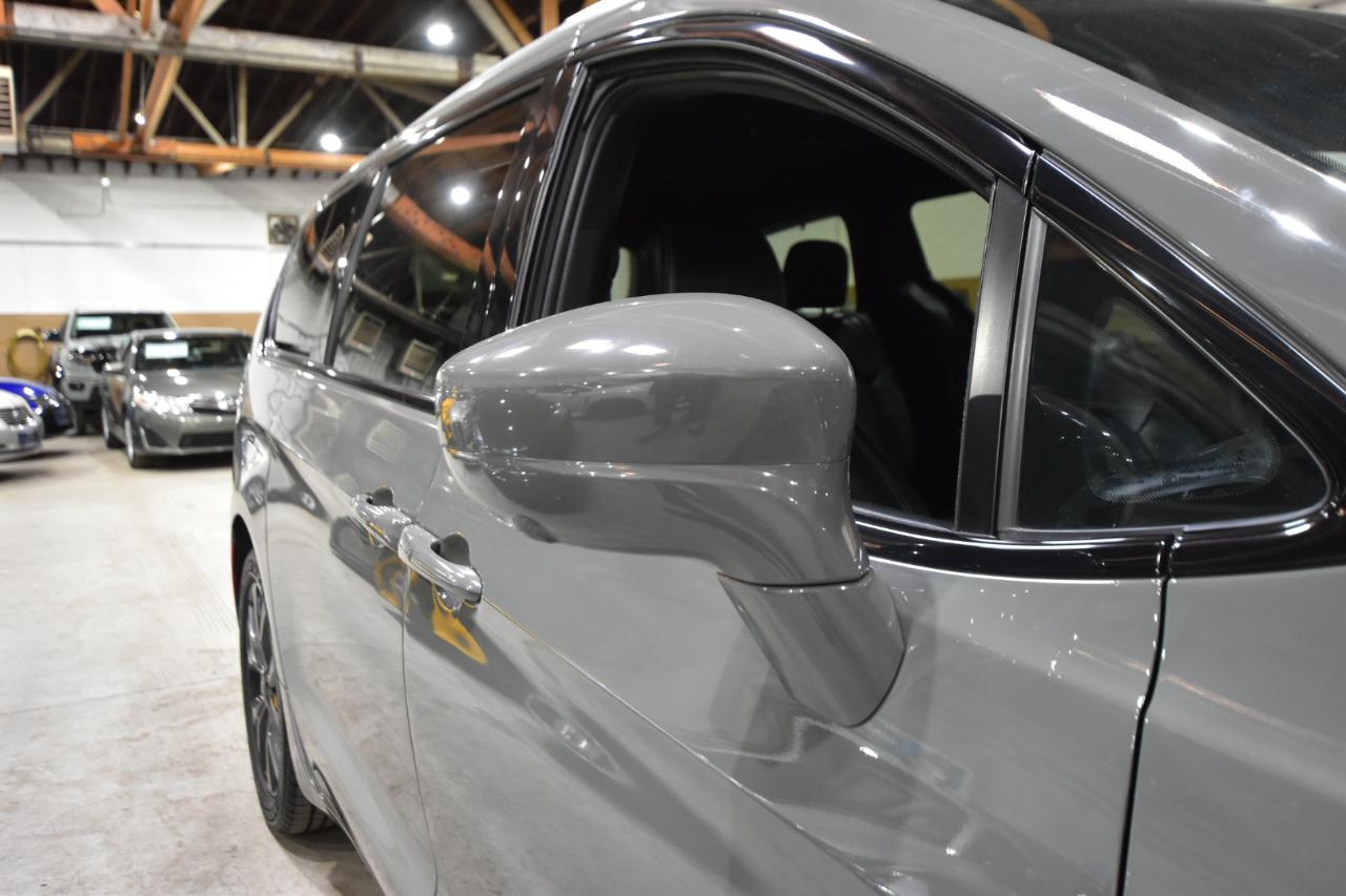 Chrysler Pacifica Touring L FWD 2020