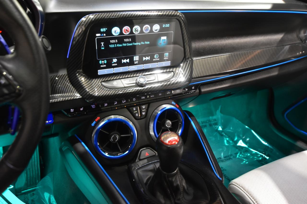 Chevrolet Camaro 2dr Cpe 2SS 2018