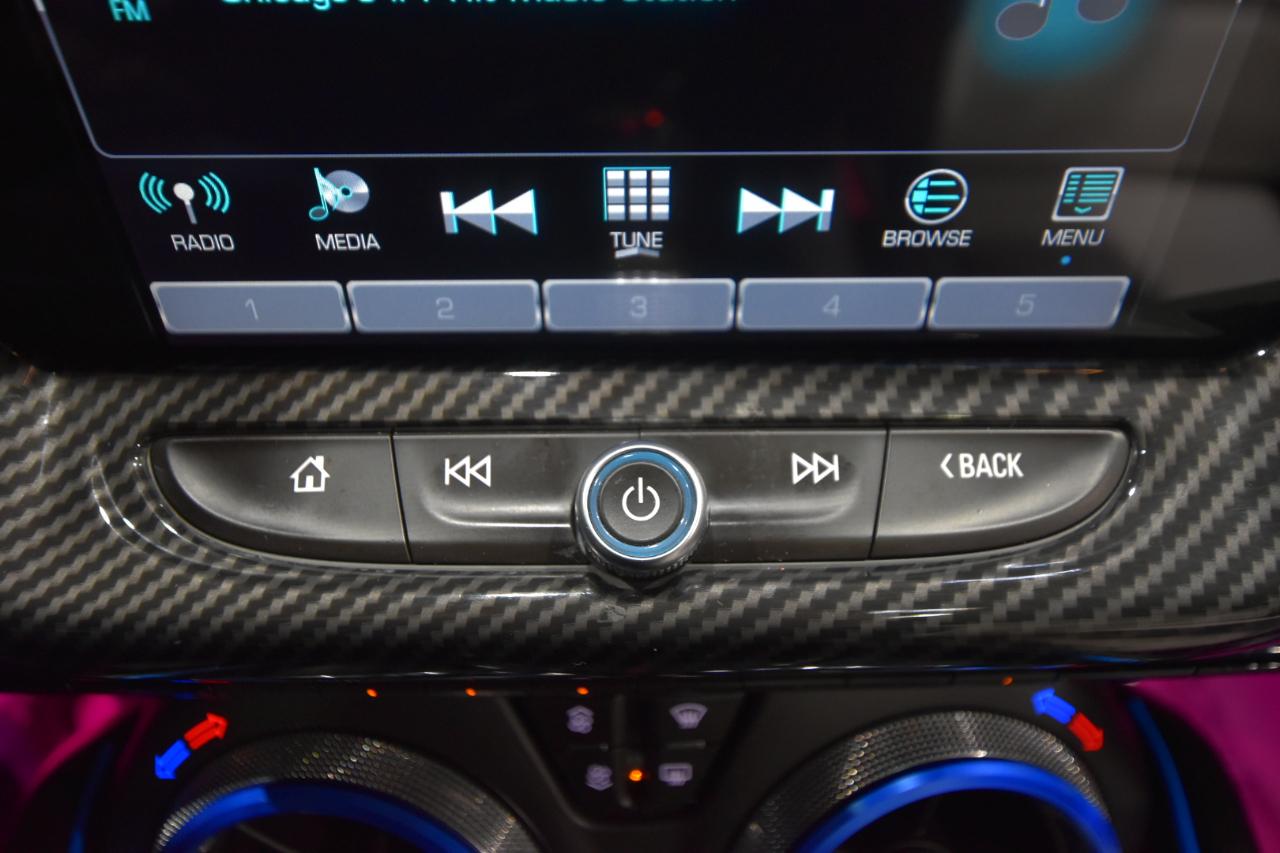 Chevrolet Camaro 2dr Cpe 2SS 2018