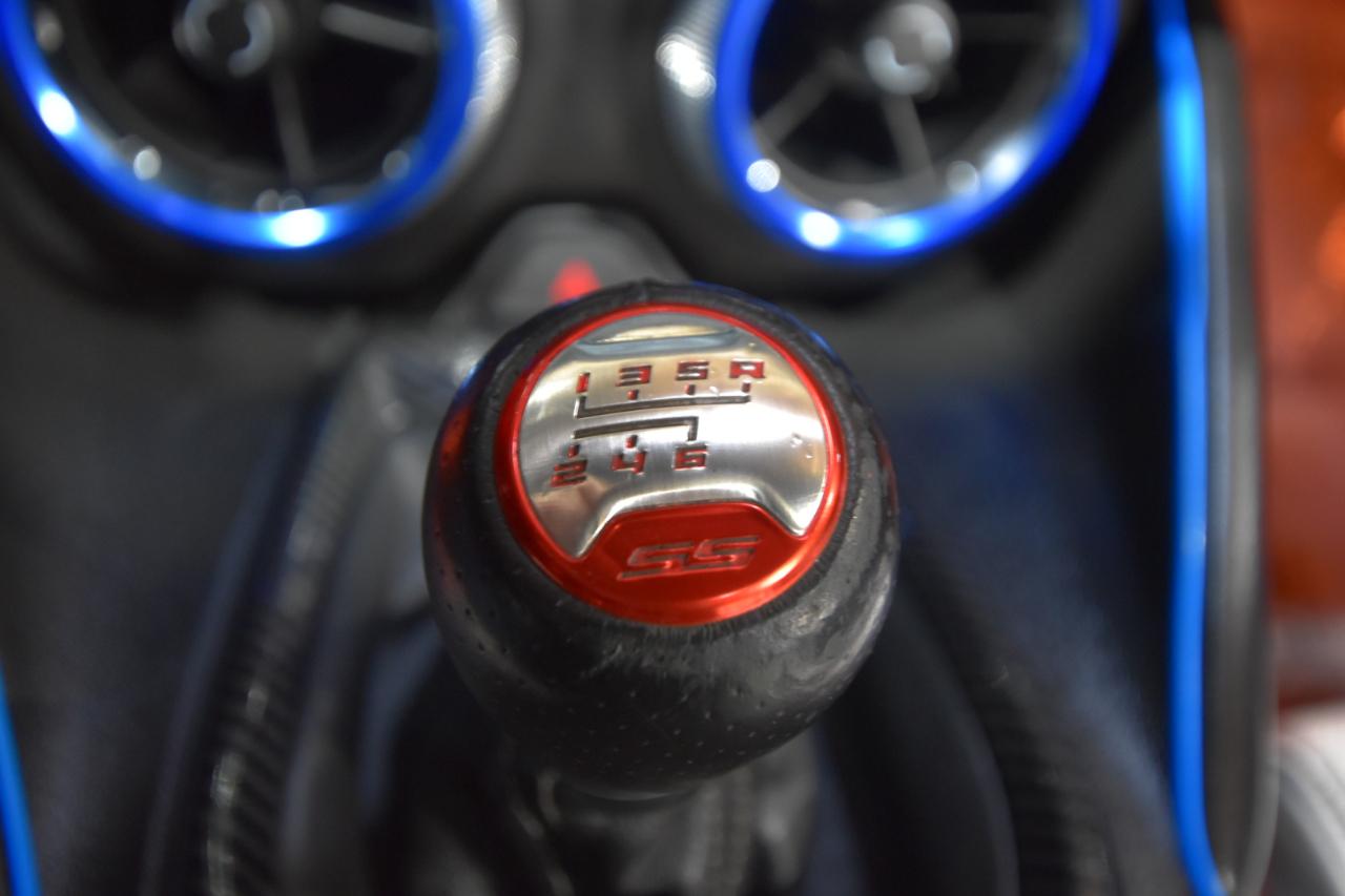 Chevrolet Camaro 2dr Cpe 2SS 2018