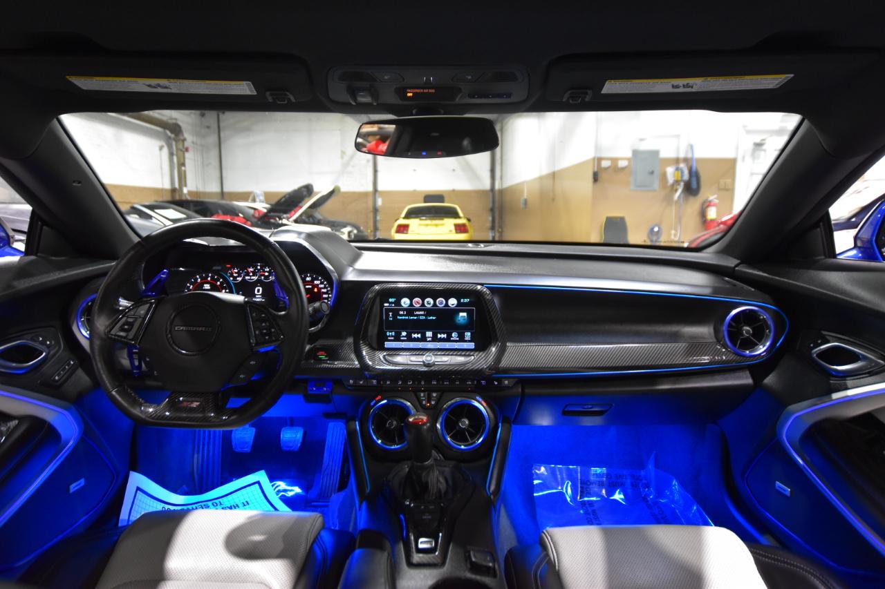 Chevrolet Camaro 2dr Cpe 2SS 2018