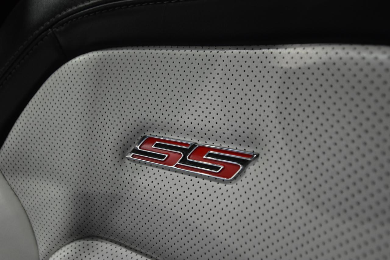 Chevrolet Camaro 2dr Cpe 2SS 2018