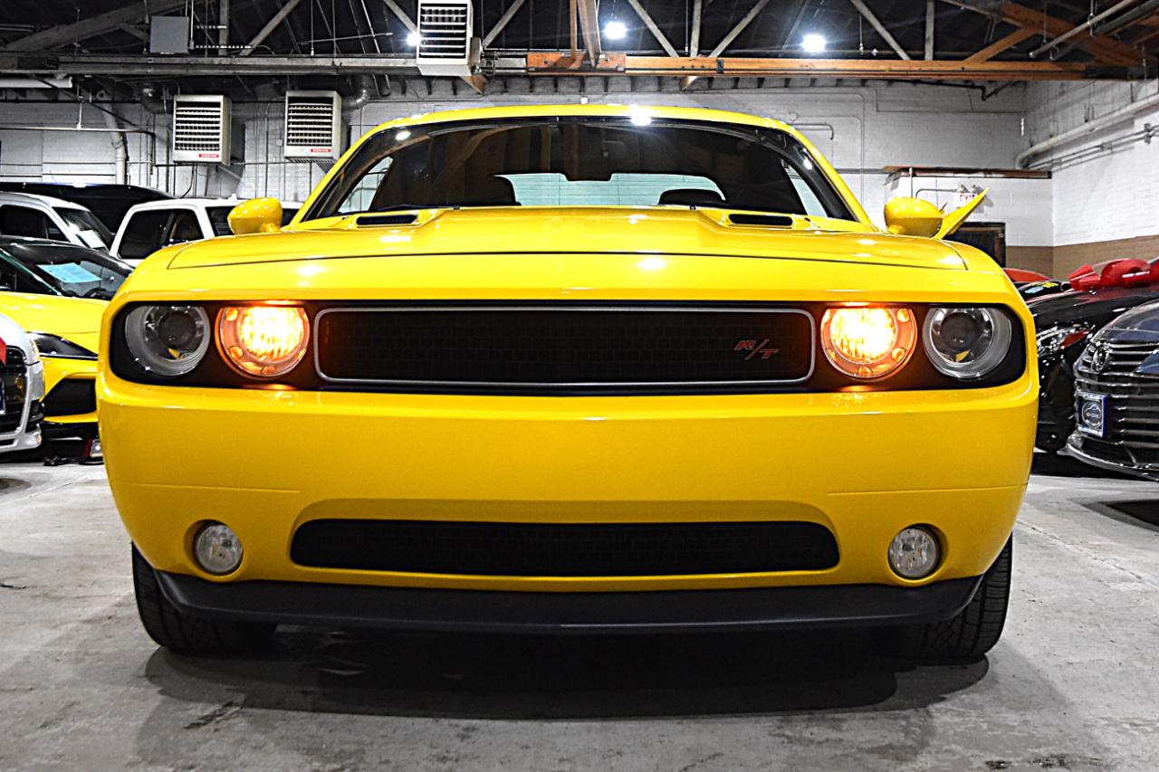Dodge Challenger 2dr Cpe R/T Classic 2012
