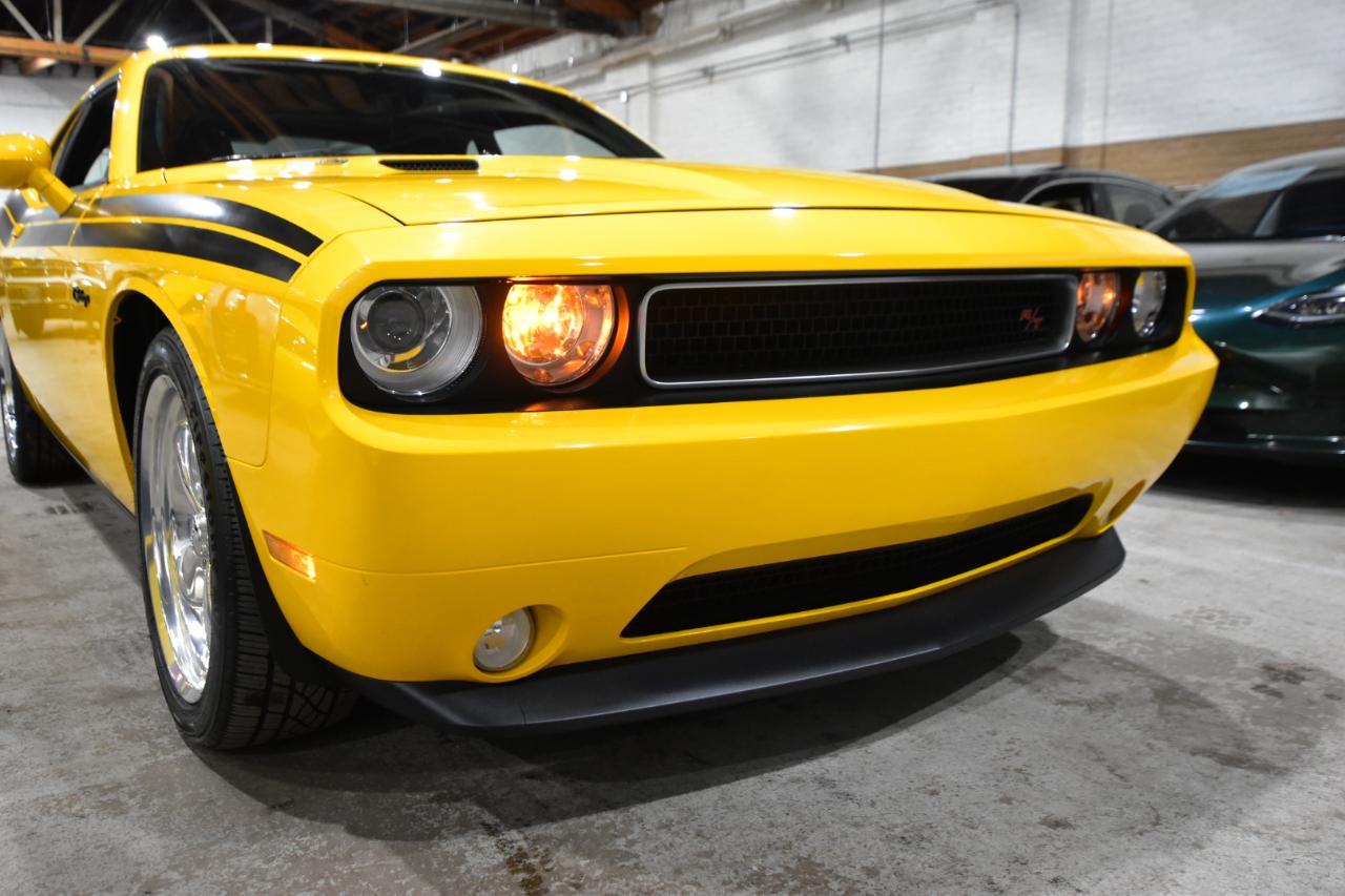 Dodge Challenger 2dr Cpe R/T Classic 2012