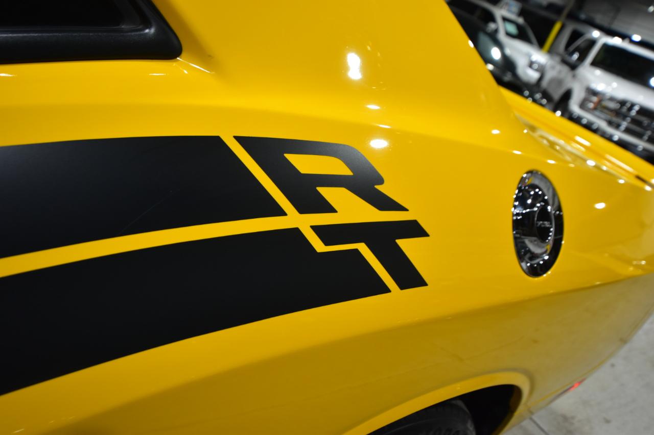 Dodge Challenger 2dr Cpe R/T Classic 2012