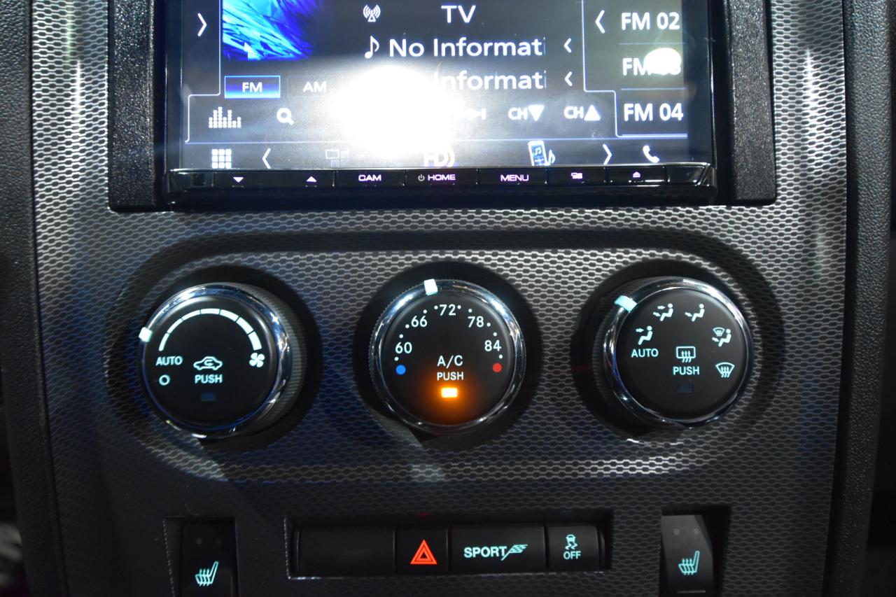 Dodge Challenger 2dr Cpe R/T Classic 2012