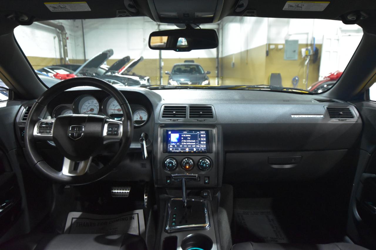 Dodge Challenger 2dr Cpe R/T Classic 2012