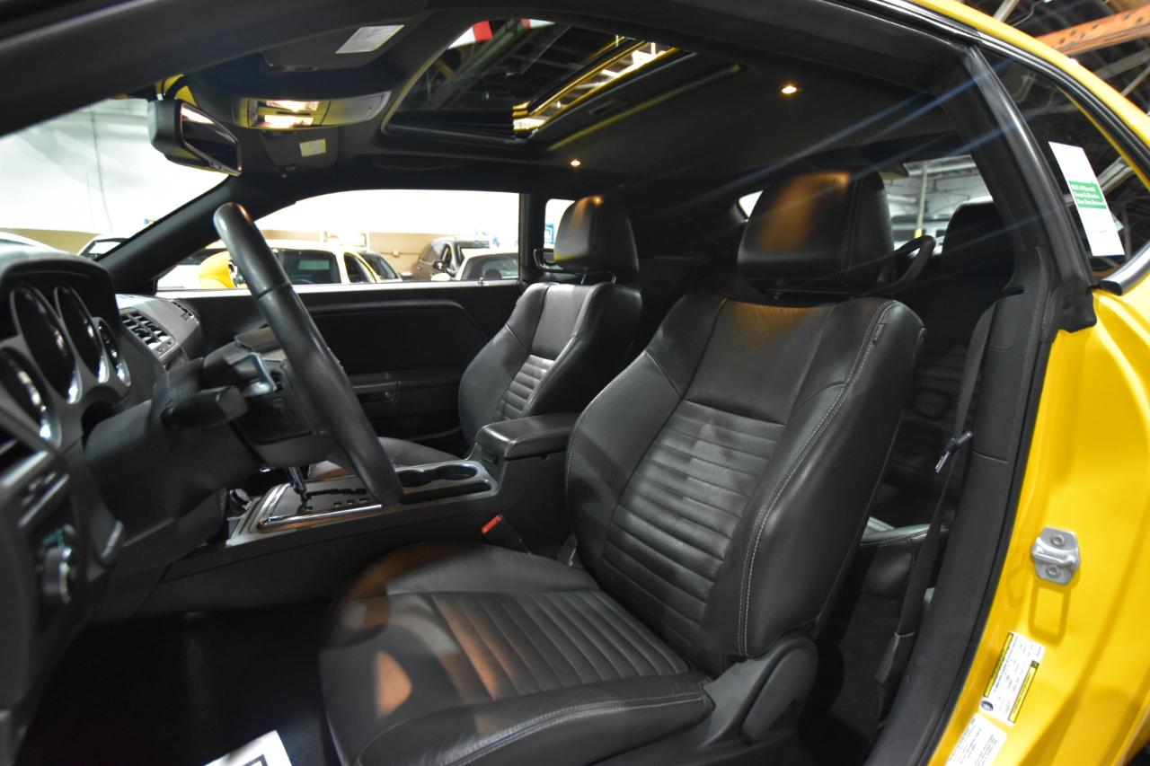 Dodge Challenger 2dr Cpe R/T Classic 2012