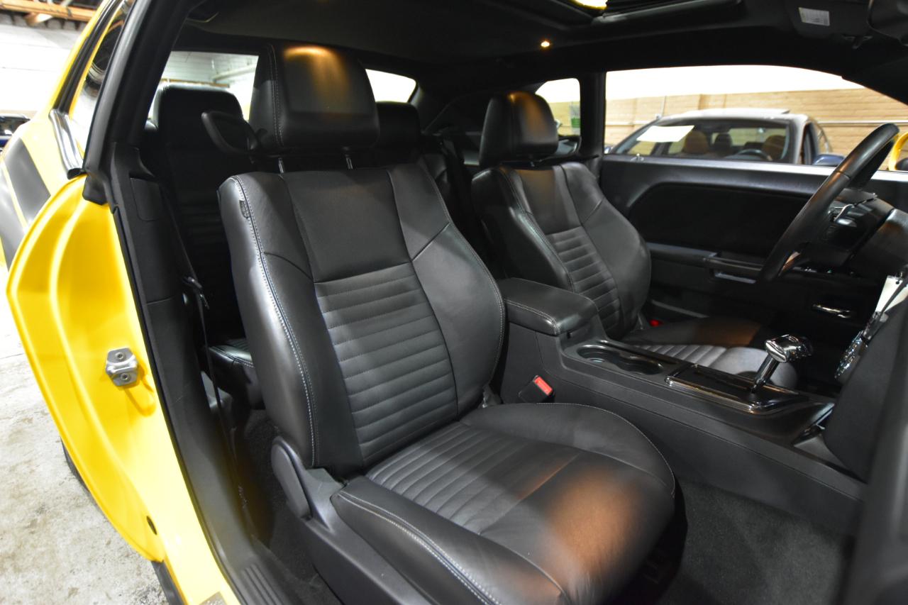 Dodge Challenger 2dr Cpe R/T Classic 2012