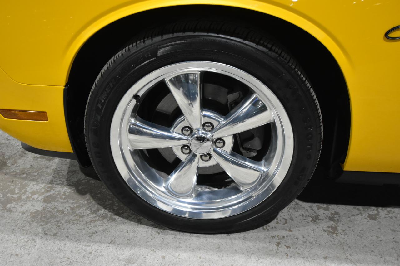 Dodge Challenger 2dr Cpe R/T Classic 2012