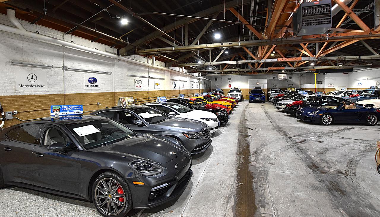 Dodge Challenger 2dr Cpe R/T Classic 2012