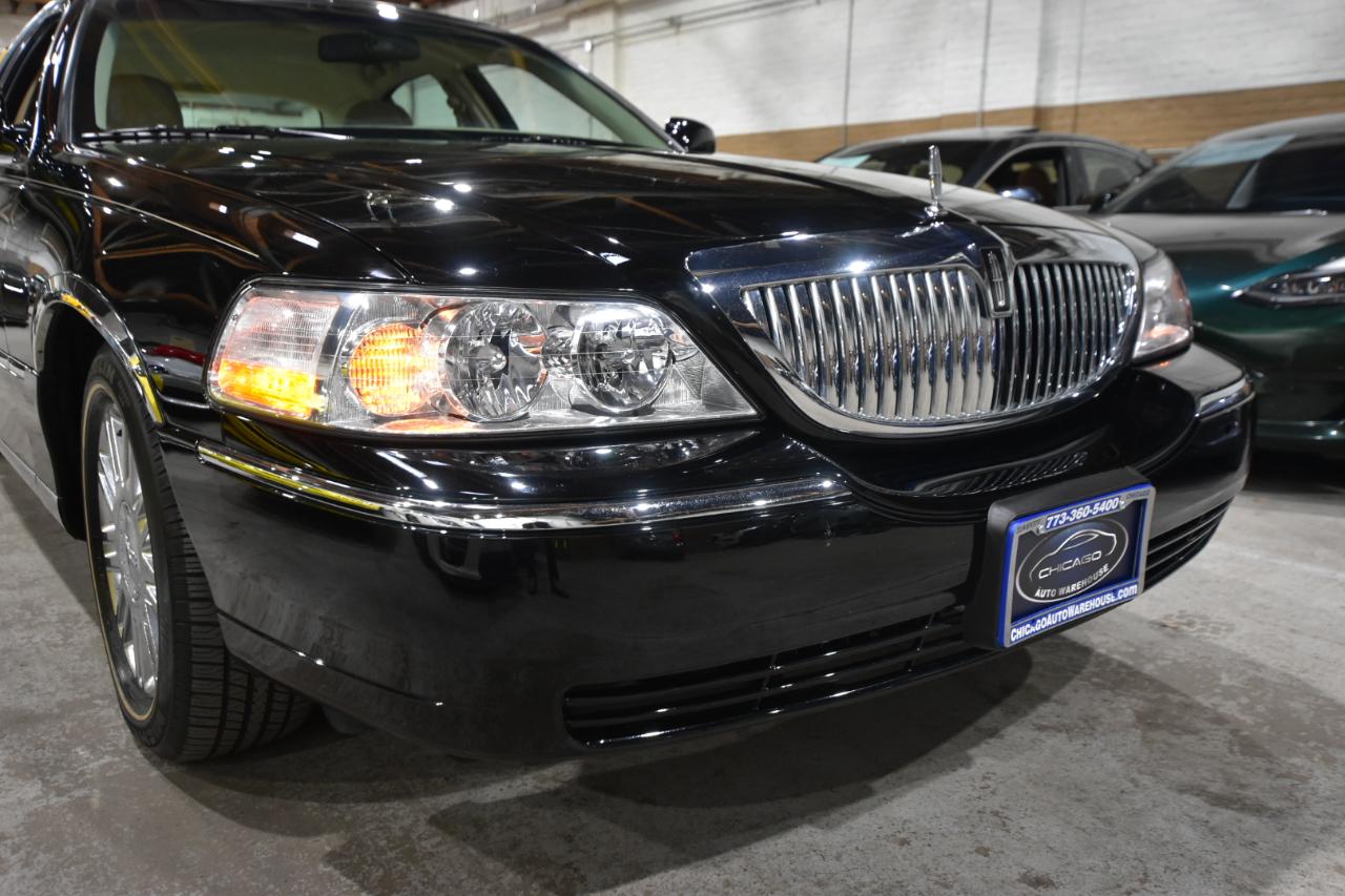 Lincoln Town Car 4dr Sdn Signature Limited 2008