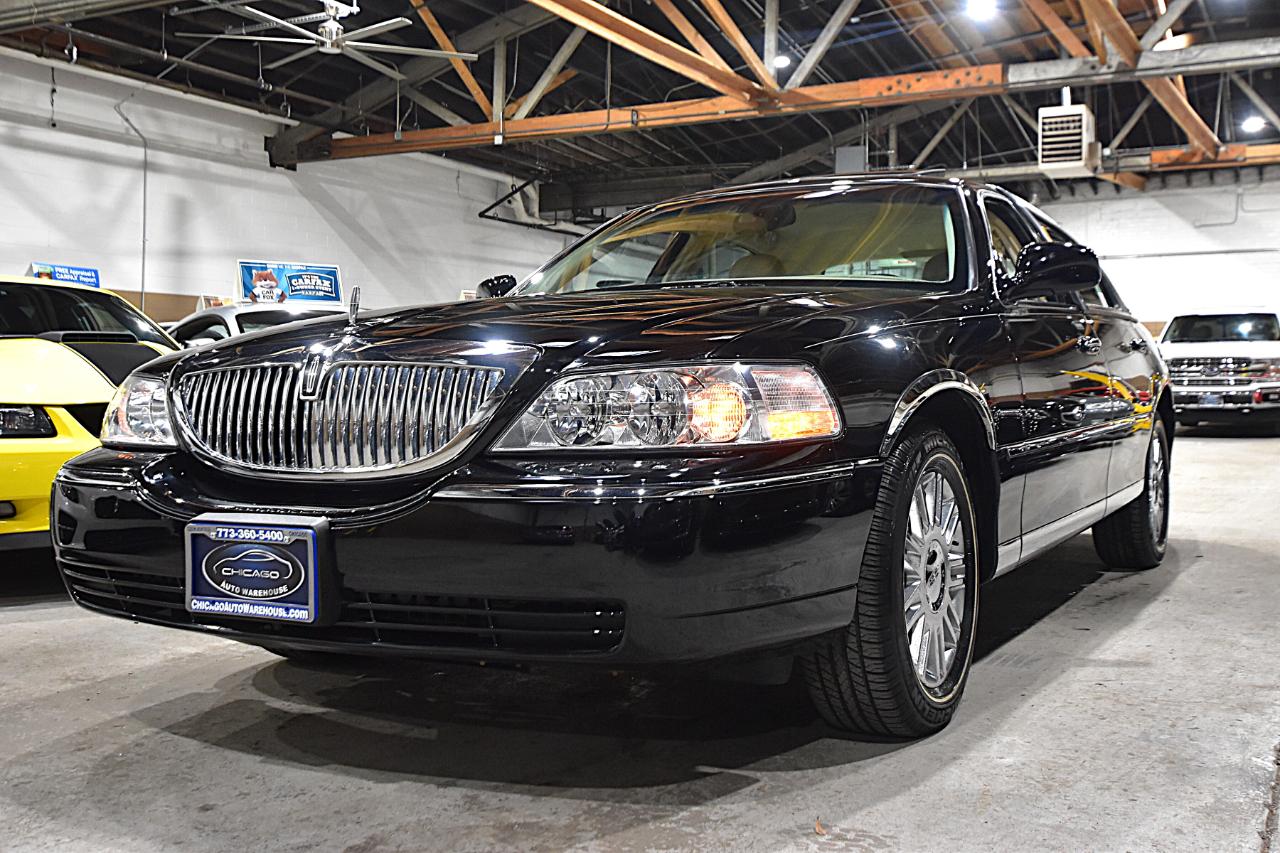 Lincoln Town Car 4dr Sdn Signature Limited 2008