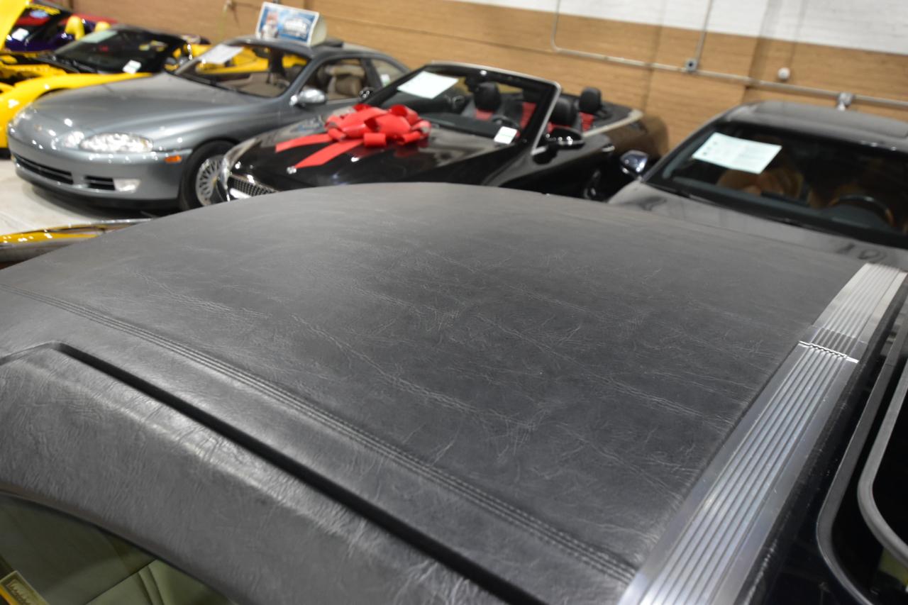 Lincoln Town Car 4dr Sdn Signature Limited 2008