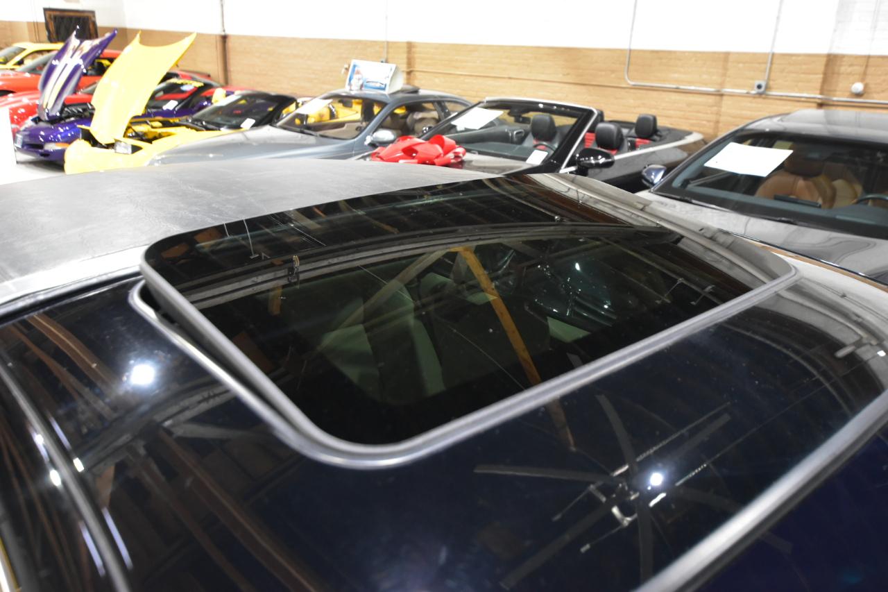 Lincoln Town Car 4dr Sdn Signature Limited 2008