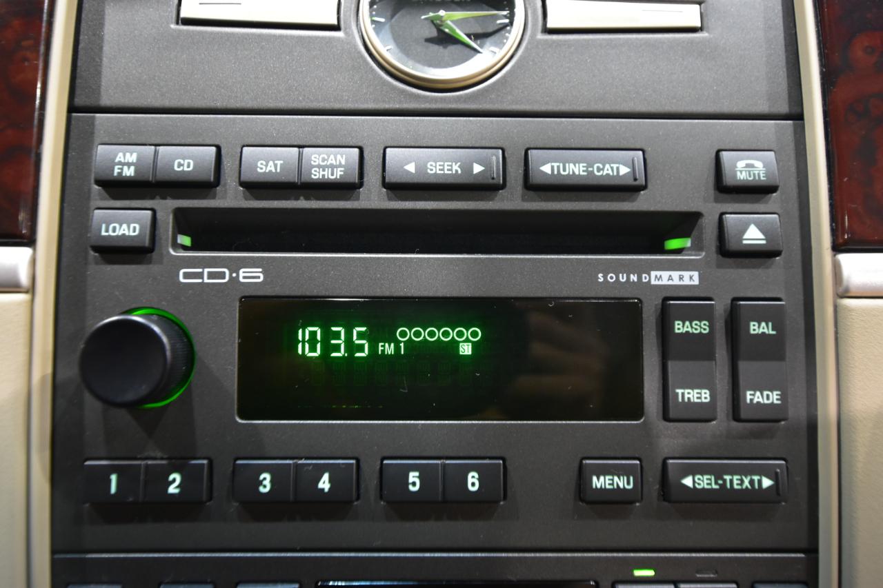 Lincoln Town Car 4dr Sdn Signature Limited 2008