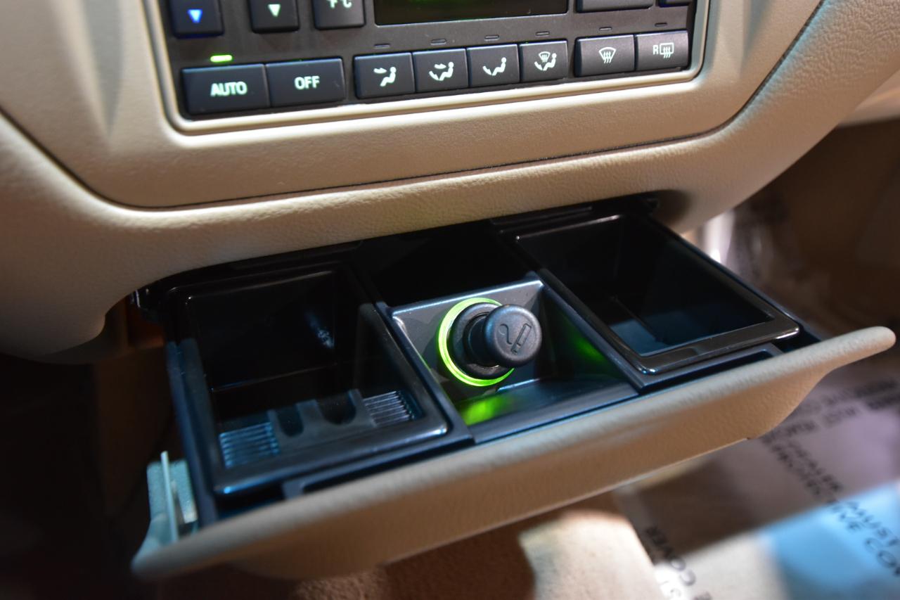 Lincoln Town Car 4dr Sdn Signature Limited 2008