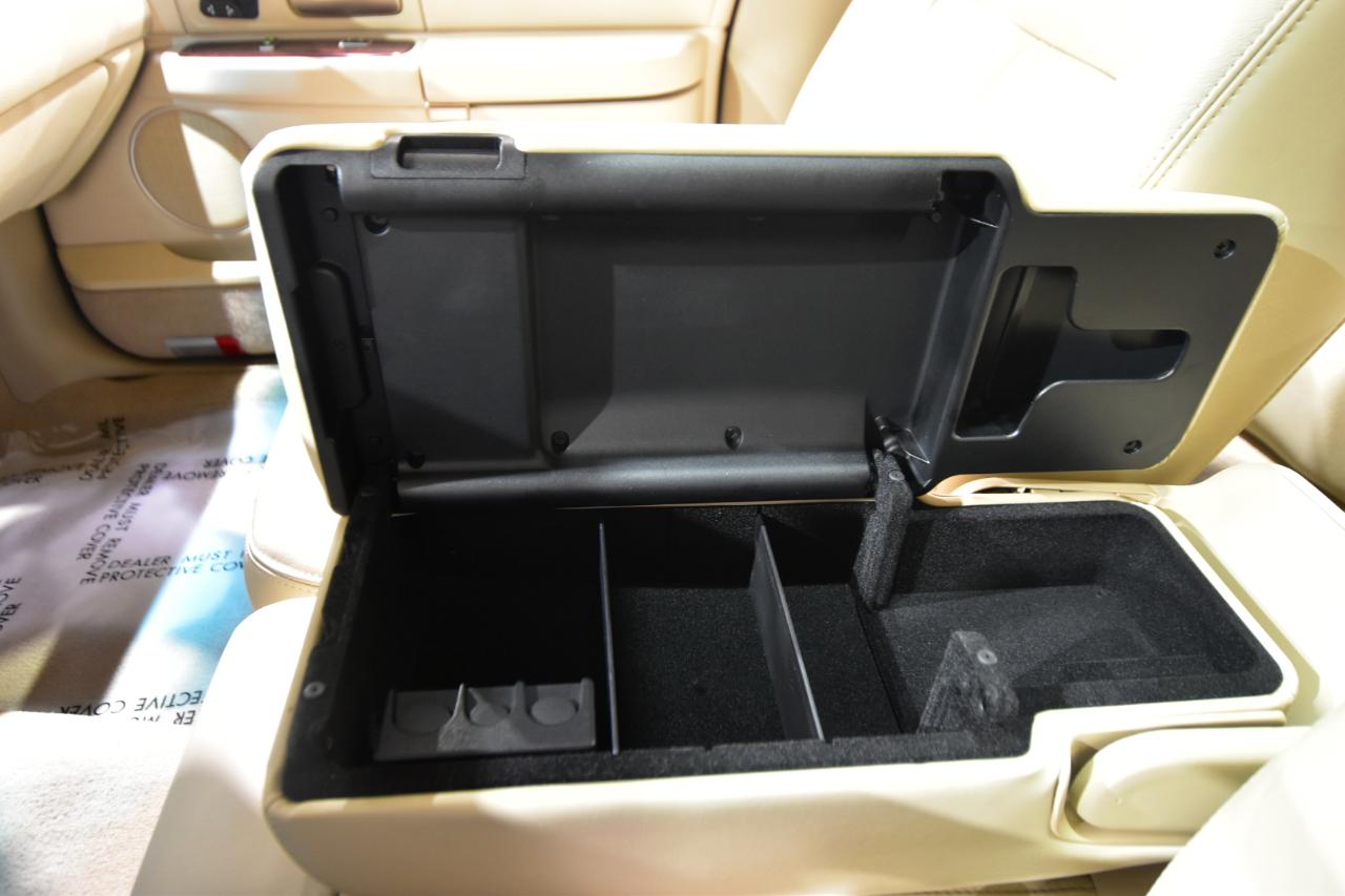 Lincoln Town Car 4dr Sdn Signature Limited 2008