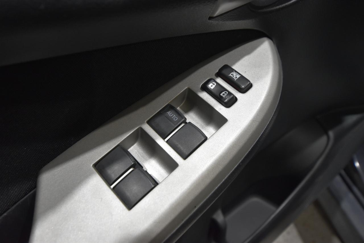 Toyota Corolla 4dr Sdn Auto S (Natl) 2010