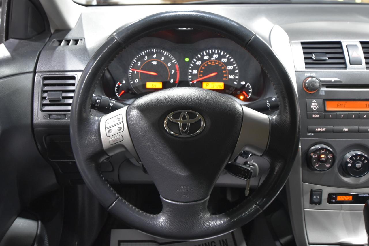 Toyota Corolla 4dr Sdn Auto S (Natl) 2010