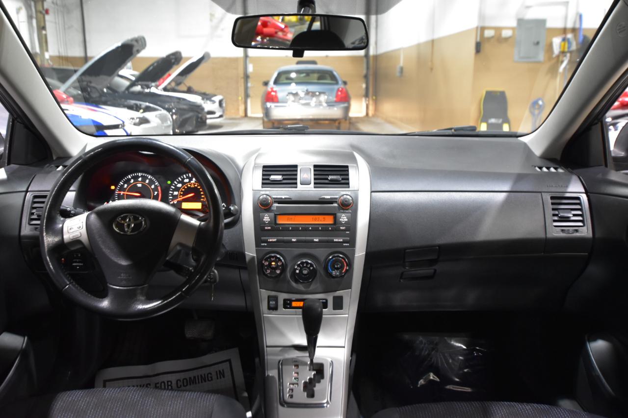 Toyota Corolla 4dr Sdn Auto S (Natl) 2010