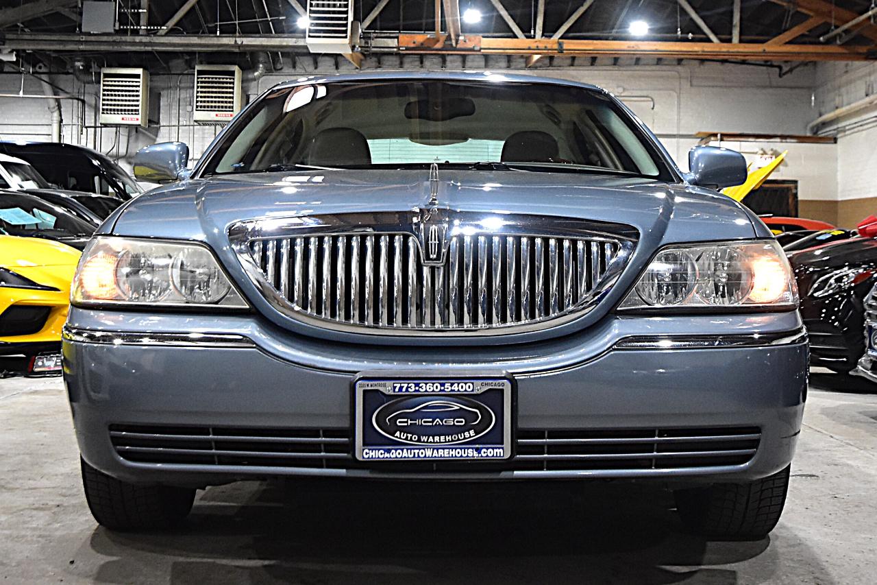 Lincoln Town Car 4dr Sdn Ultimate 2004