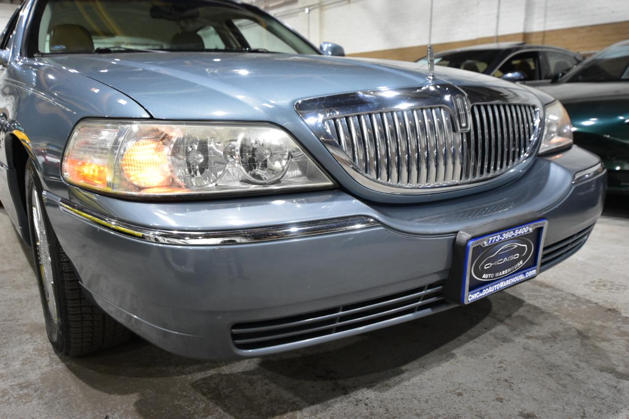 Lincoln Town Car 4dr Sdn Ultimate 2004