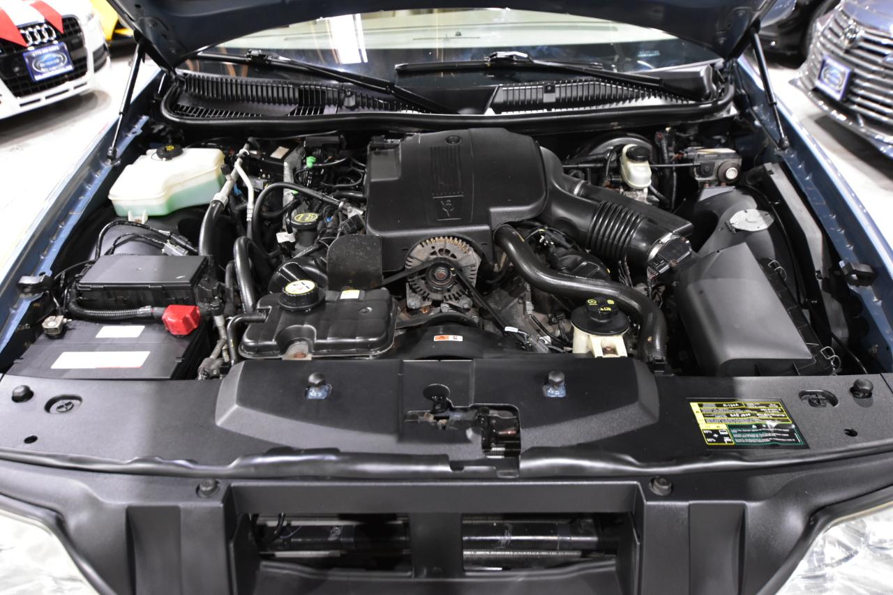 Lincoln Town Car 4dr Sdn Ultimate 2004