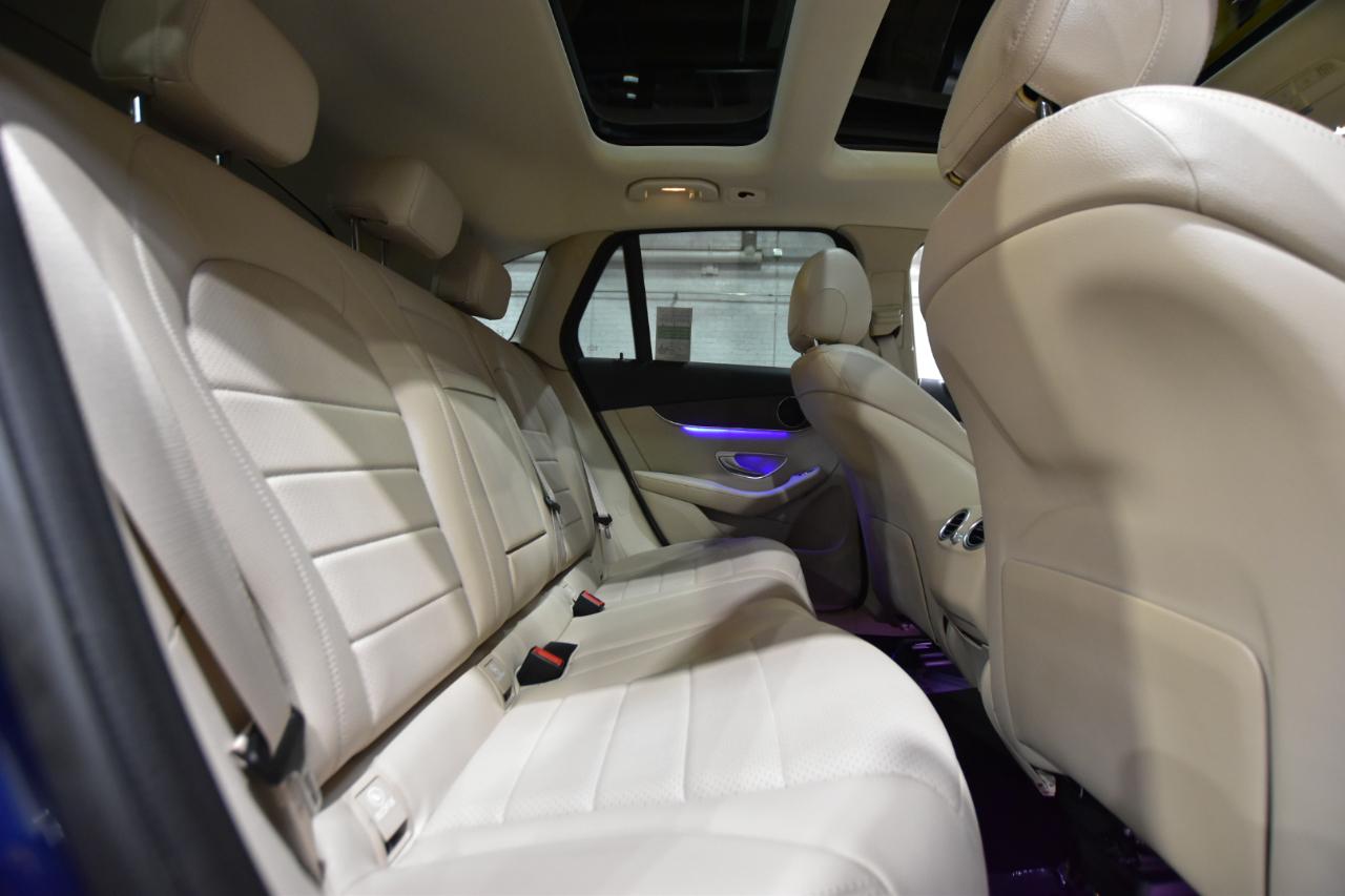 Mercedes-Benz GLC GLC 300 4MATIC SUV 2022