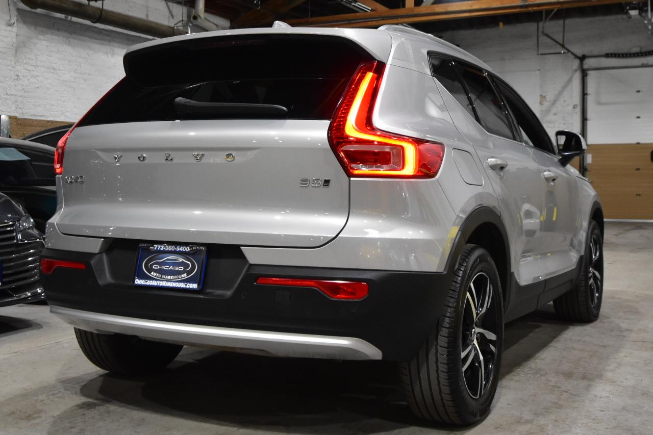 Volvo XC40 B5 AWD Core Bright Theme 2025