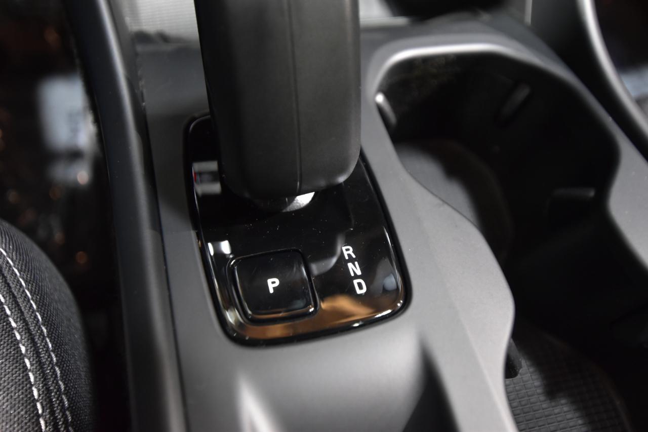 Volvo XC40 B5 AWD Core Bright Theme 2025