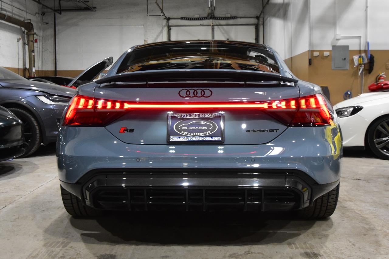 Audi RS e-tron GT quattro 2022