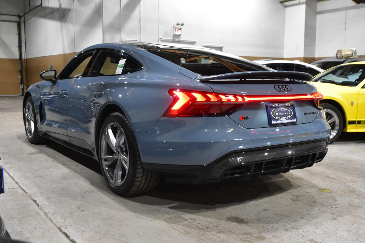 Audi RS e-tron GT quattro 2022