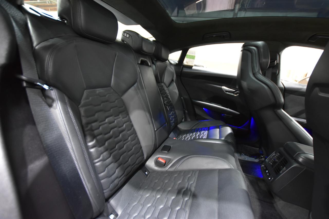 Audi RS e-tron GT quattro 2022