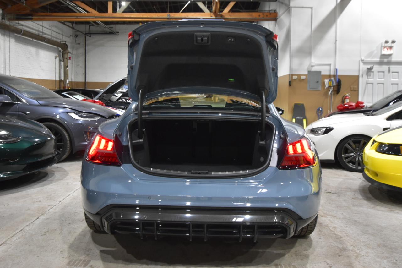 Audi RS e-tron GT quattro 2022