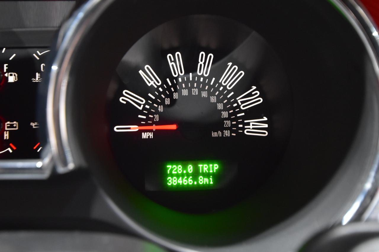 Ford Mustang 2dr Cpe GT Premium 2005