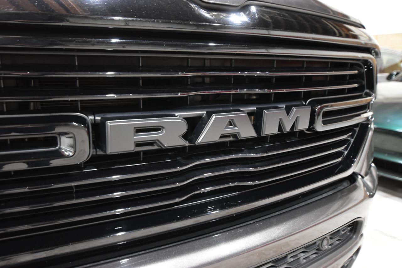 RAM 1500 Big Horn 4x4 Crew Cab 5'7" Box 2020