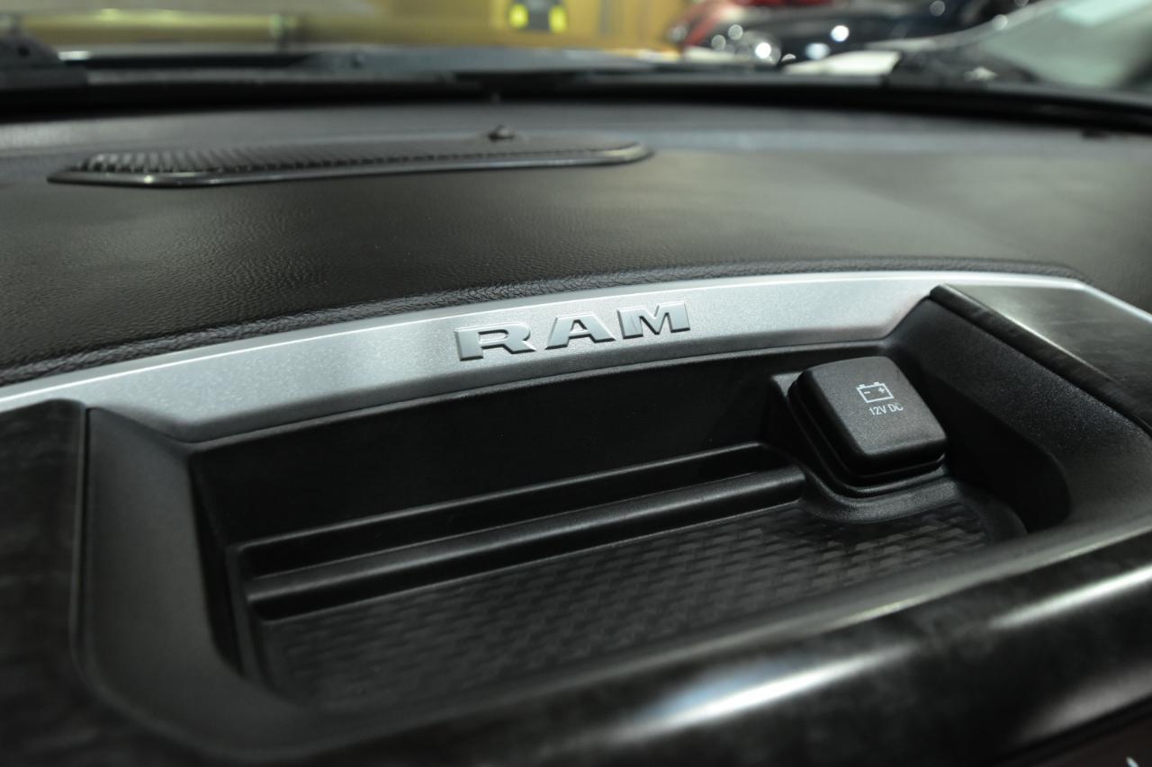 RAM 1500 Big Horn 4x4 Crew Cab 5'7" Box 2020