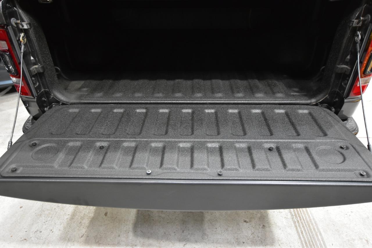 RAM 1500 Big Horn 4x4 Crew Cab 5'7" Box 2020