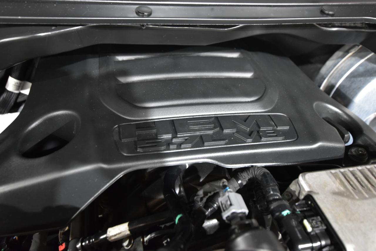 RAM 1500 Big Horn 4x4 Crew Cab 5'7" Box 2020