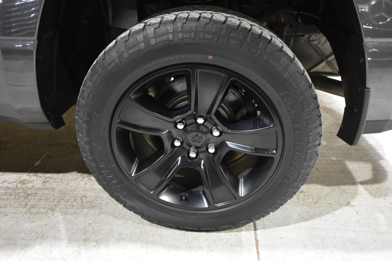 RAM 1500 Big Horn 4x4 Crew Cab 5'7" Box 2020