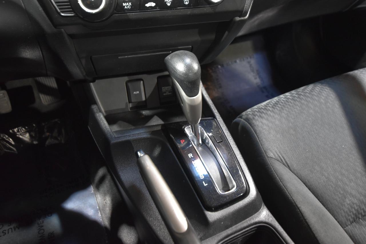 Honda Civic Sedan 4dr CVT LX 2015