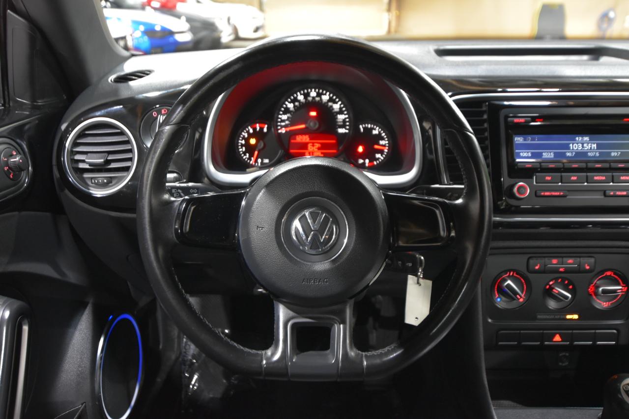 Volkswagen Beetle 2dr Cpe Man 2.5L PZEV 2012