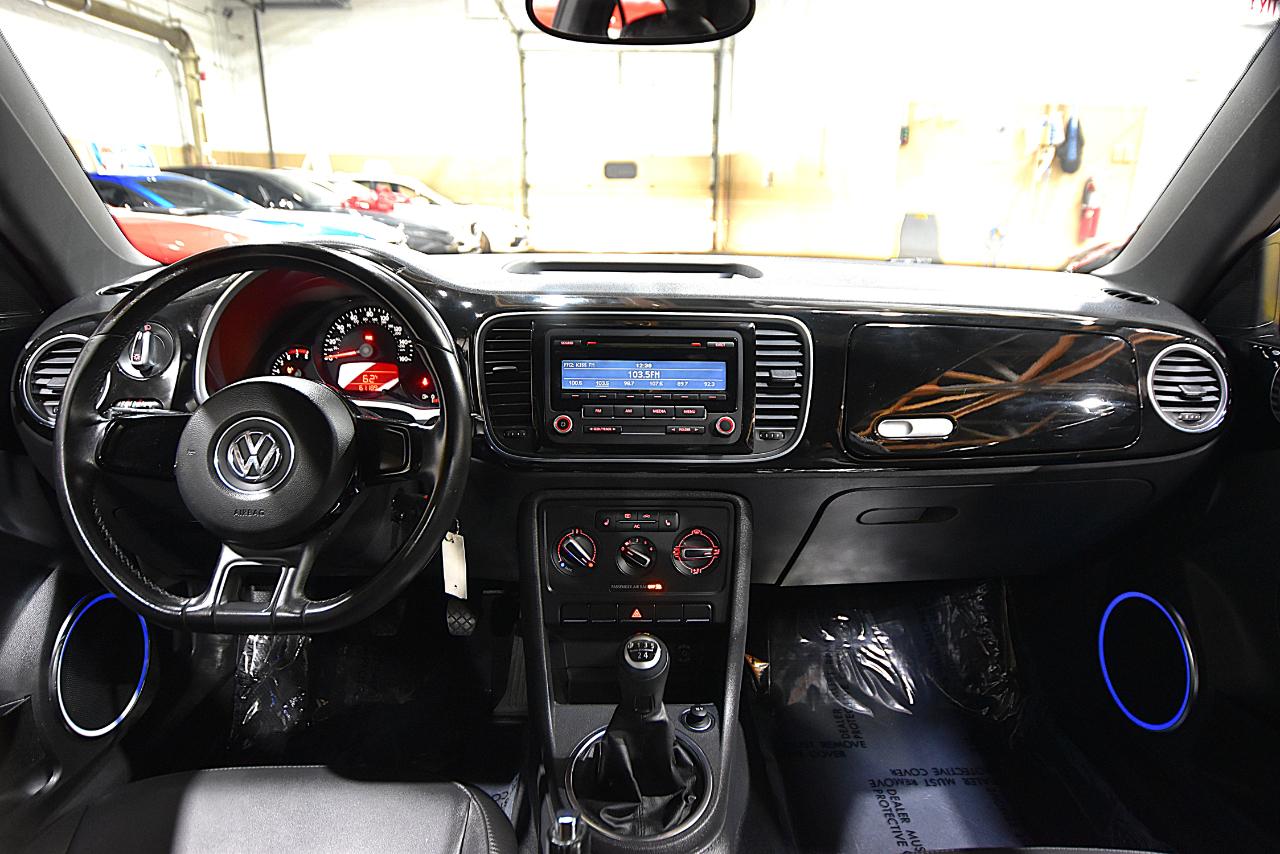 Volkswagen Beetle 2dr Cpe Man 2.5L PZEV 2012