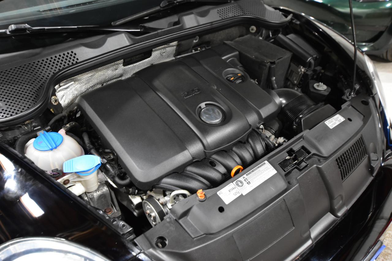 Volkswagen Beetle 2dr Cpe Man 2.5L PZEV 2012