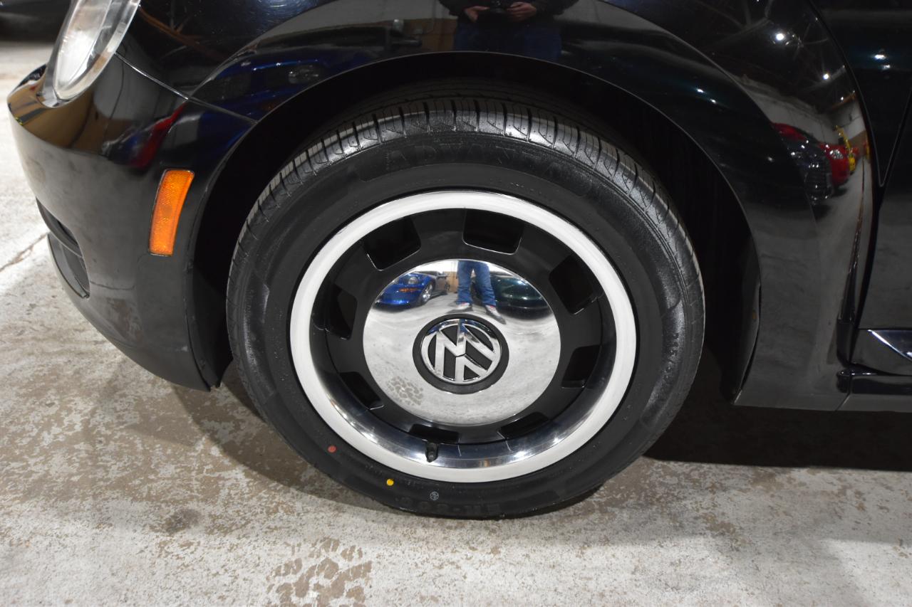 Volkswagen Beetle 2dr Cpe Man 2.5L PZEV 2012