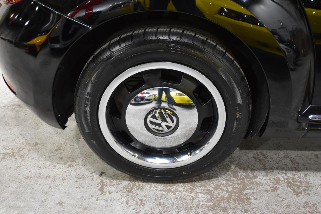 Volkswagen Beetle 2dr Cpe Man 2.5L PZEV 2012