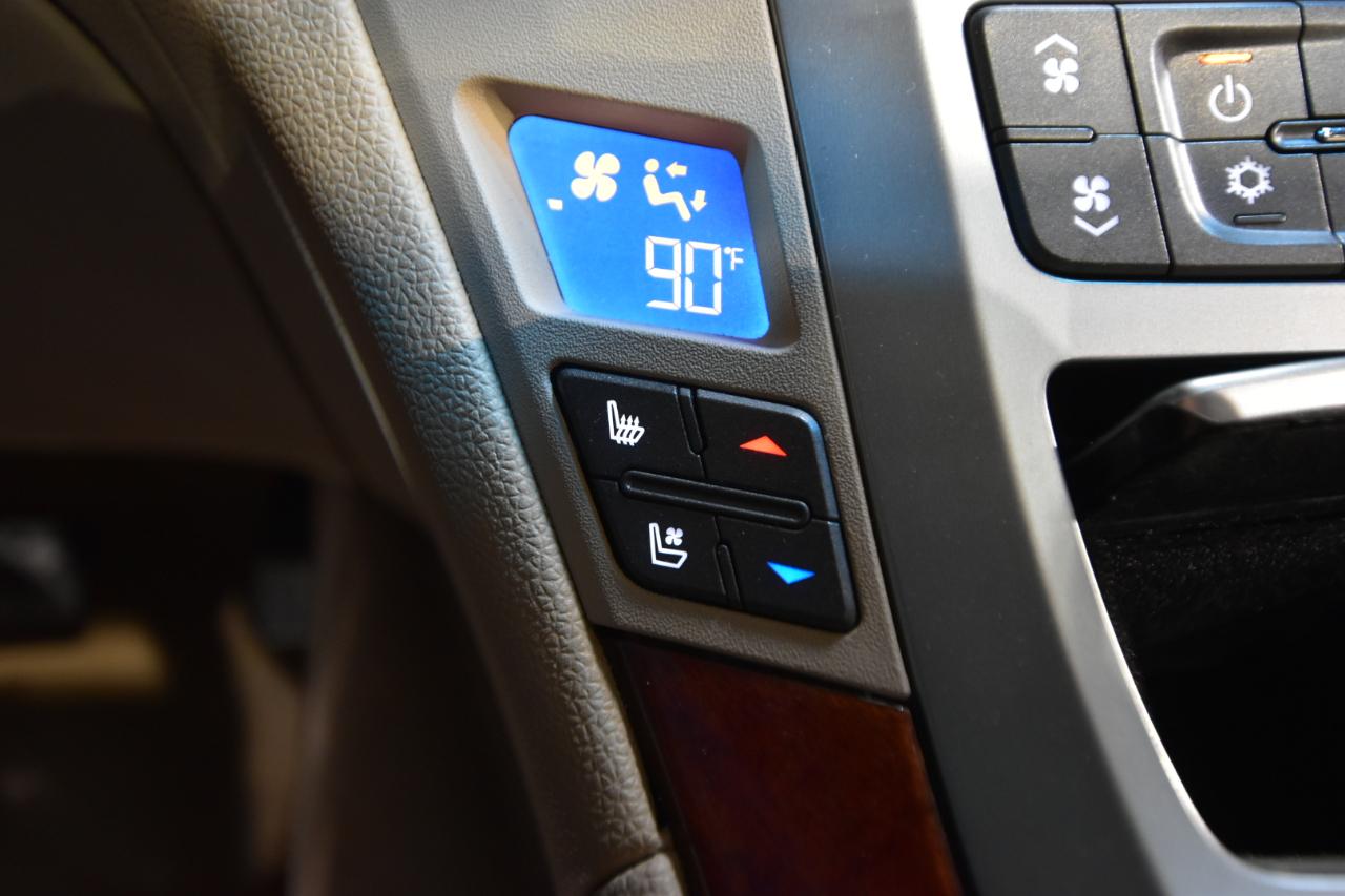 Cadillac CTS Coupe 2dr Cpe Premium AWD 2011