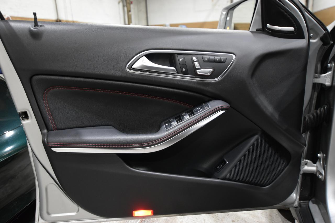 Mercedes-Benz GLA AMG GLA 45 4MATIC SUV 2018