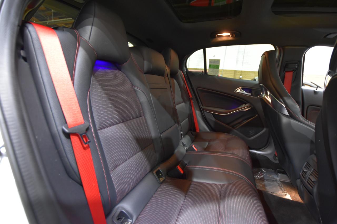 Mercedes-Benz GLA AMG GLA 45 4MATIC SUV 2018